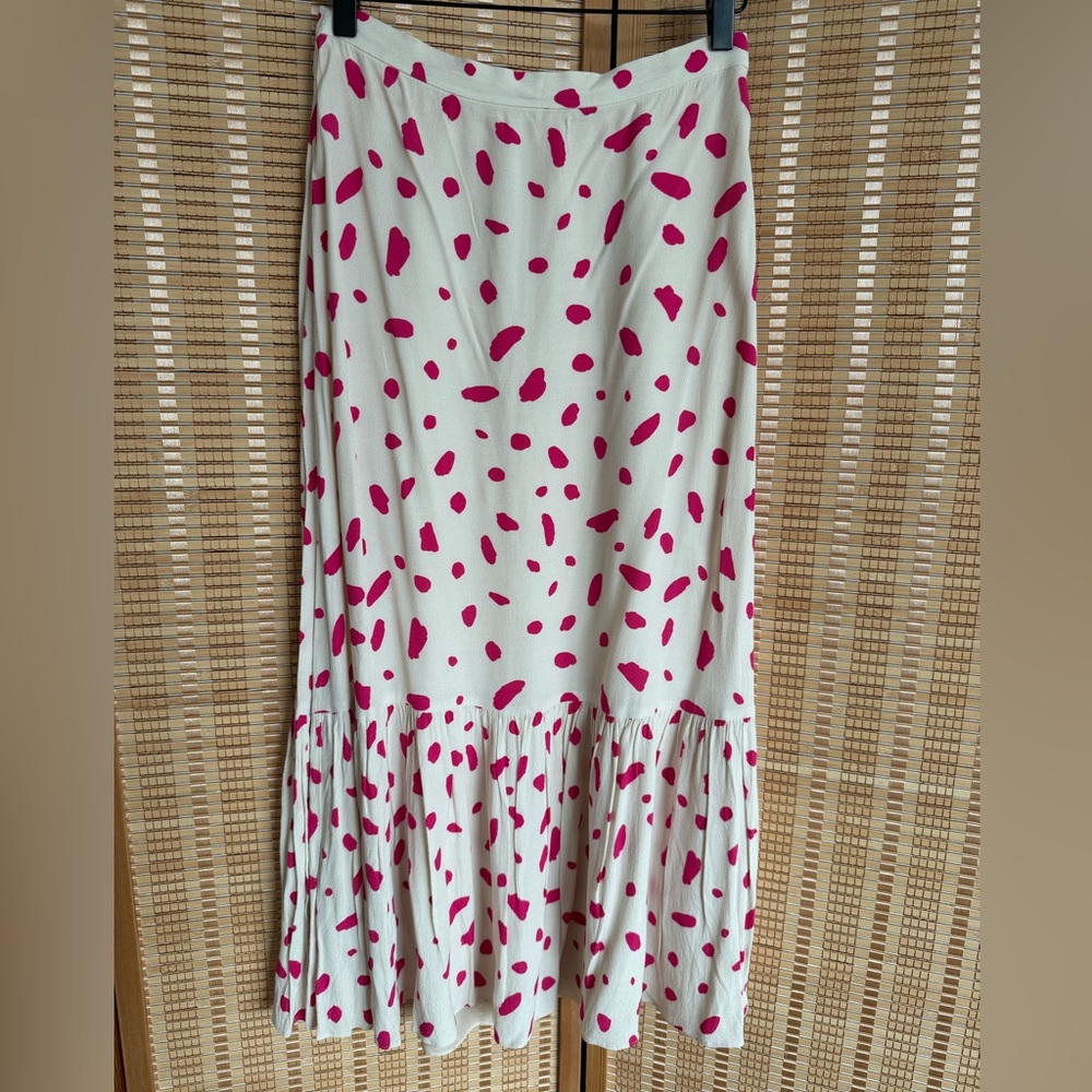 Wilfred Cream and Pink kiss print A-Line Skirt flowy feminine